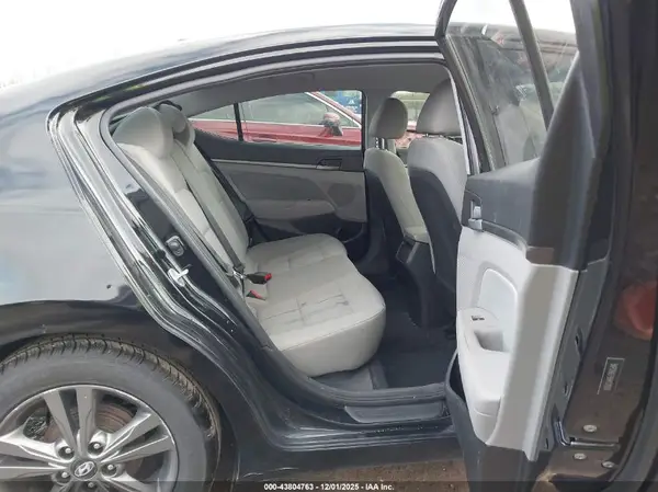 5NPD84LF9HH131010 2017 HYUNDAI ELANTRA - Image 8