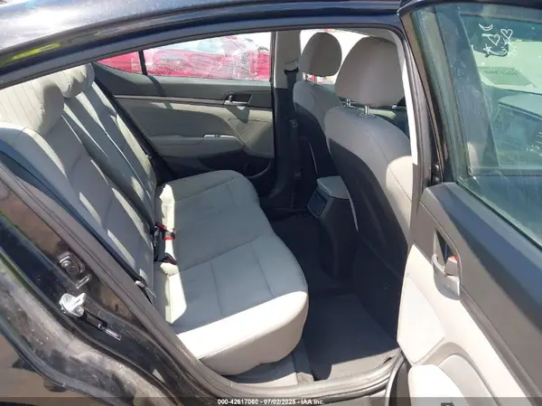 5NPD84LF9HH134117 2017 HYUNDAI ELANTRA - Image 8