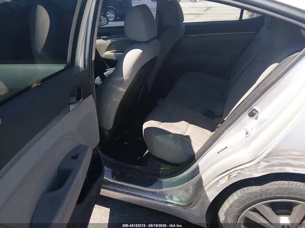 5NPD84LF9HH134831 2017 HYUNDAI ELANTRA - Image 8