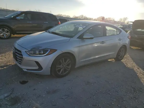 5NPD84LF9HH137132 2017 HYUNDAI ELANTRA - Image 1