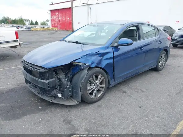 5NPD84LF9HH138314 2017 HYUNDAI ELANTRA - Image 2