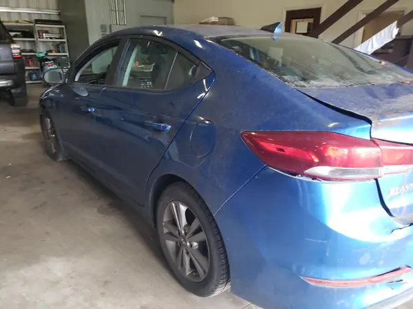 5NPD84LF9HH138751 2017 HYUNDAI ELANTRA - Image 2