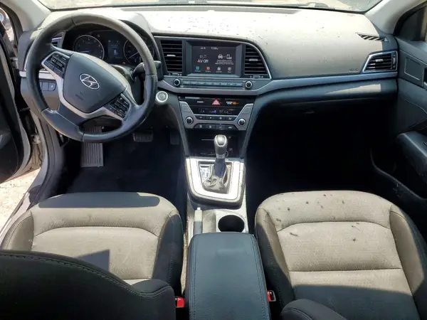 5NPD84LF9HH139639 2017 HYUNDAI ELANTRA - Image 8