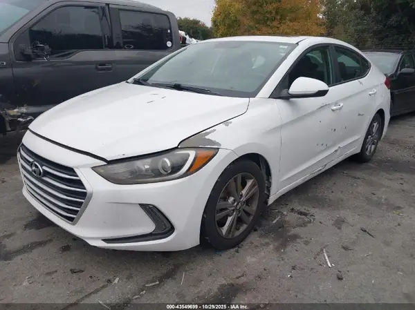 5NPD84LF9HH142878 2017 HYUNDAI ELANTRA - Image 2