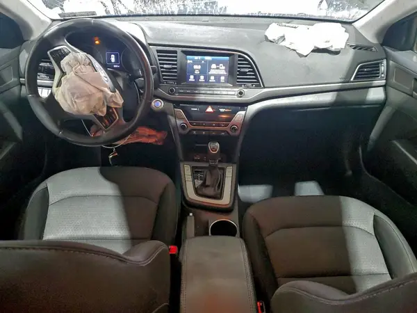 5NPD84LF9HH144047 2017 HYUNDAI ELANTRA - Image 8