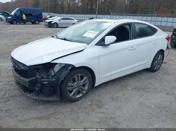 5NPD84LF9HH146039 2017 HYUNDAI ELANTRA - Image 2