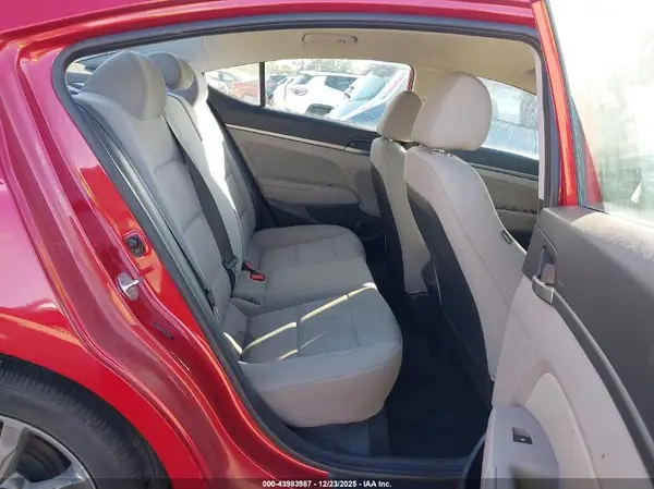 5NPD84LF9HH150527 2017 HYUNDAI ELANTRA - Image 8
