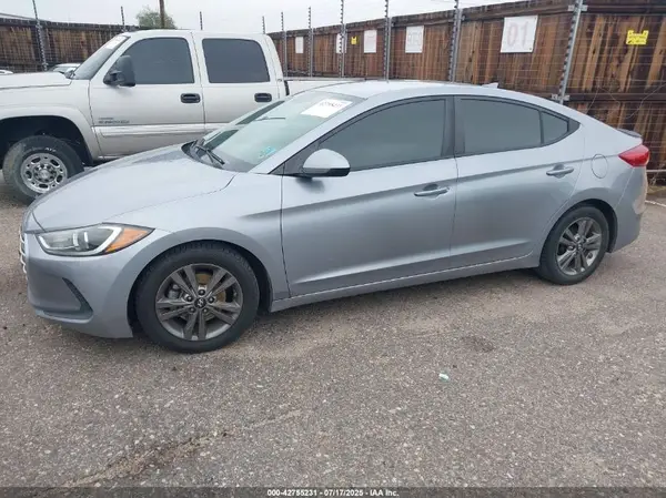 5NPD84LF9HH150978 2017 HYUNDAI ELANTRA - Image 2