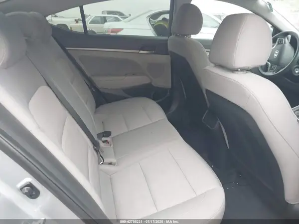 5NPD84LF9HH150978 2017 HYUNDAI ELANTRA - Image 8