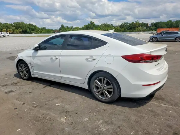 5NPD84LF9HH151497 2017 HYUNDAI ELANTRA - Image 2