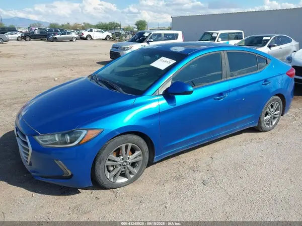 5NPD84LF9HH153315 2017 HYUNDAI ELANTRA - Image 2