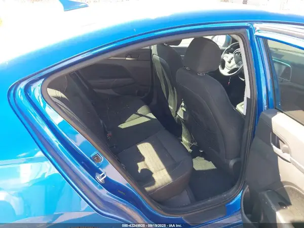 5NPD84LF9HH153315 2017 HYUNDAI ELANTRA - Image 8