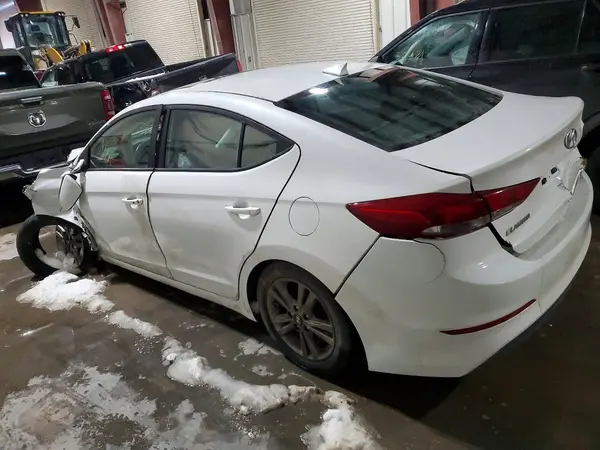 5NPD84LF9HH153914 2017 HYUNDAI ELANTRA - Image 2