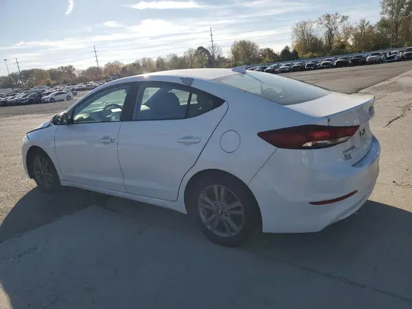 5NPD84LF9HH159910 2017 HYUNDAI ELANTRA - Image 2