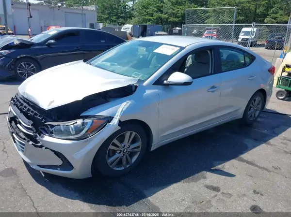 5NPD84LF9HH162127 2017 HYUNDAI ELANTRA - Image 2