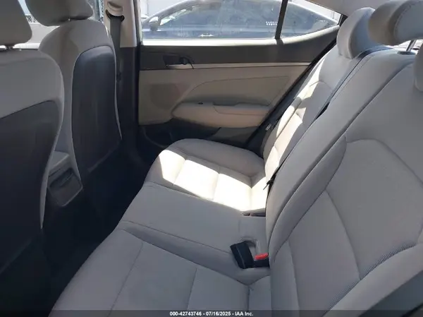5NPD84LF9HH162127 2017 HYUNDAI ELANTRA - Image 8