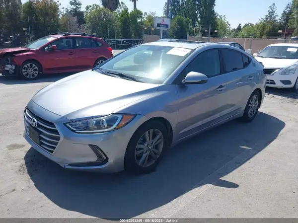 5NPD84LF9HH162239 2017 HYUNDAI ELANTRA - Image 2