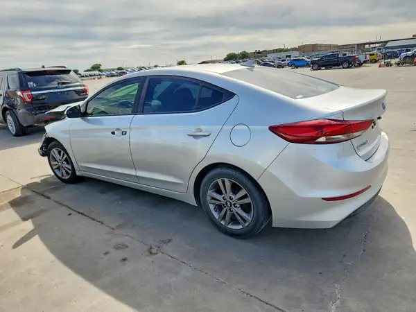 5NPD84LF9HH169854 2017 HYUNDAI ELANTRA - Image 2