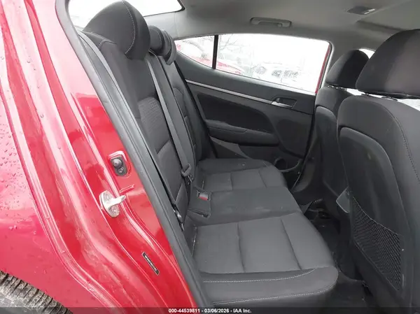 5NPD84LF9HH171202 2017 HYUNDAI ELANTRA - Image 8