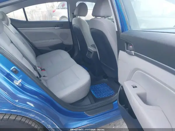5NPD84LF9HH174942 2017 HYUNDAI ELANTRA - Image 8