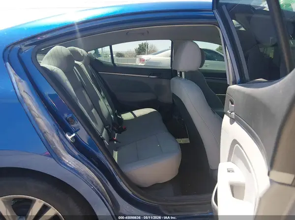 5NPD84LF9HH177792 2017 HYUNDAI ELANTRA - Image 8