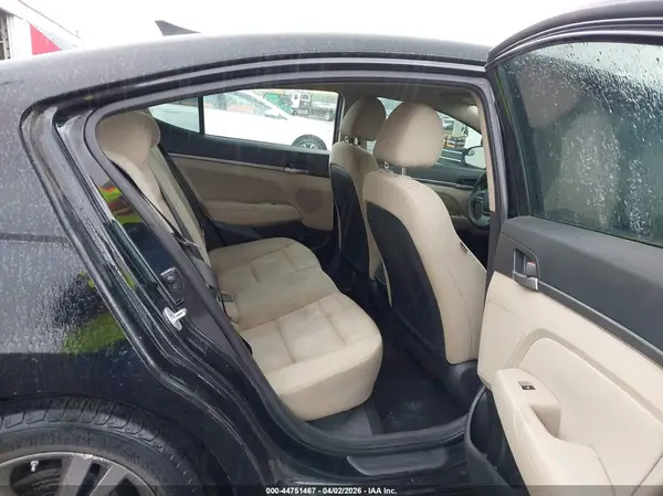 5NPD84LF9HH178733 2017 HYUNDAI ELANTRA - Image 8