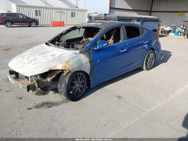 5NPD84LF9HH178926 2017 HYUNDAI ELANTRA - Image 2