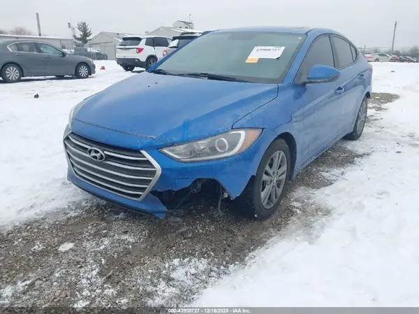 5NPD84LF9HH182295 2017 HYUNDAI ELANTRA - Image 2