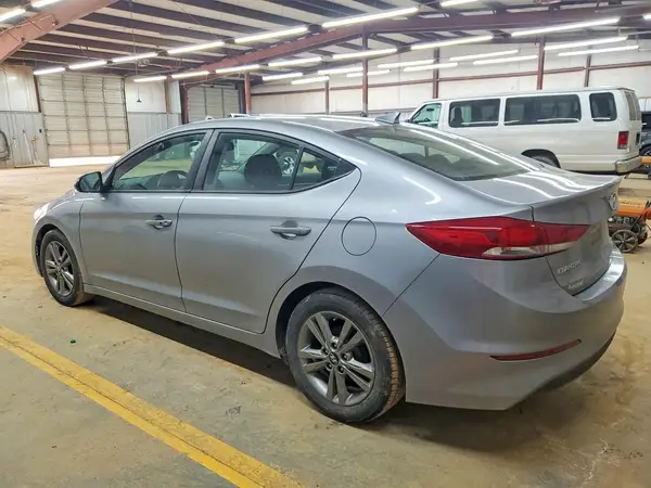 5NPD84LF9HH183009 2017 HYUNDAI ELANTRA - Image 2