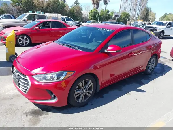 5NPD84LF9HH184807 2017 HYUNDAI ELANTRA - Image 2