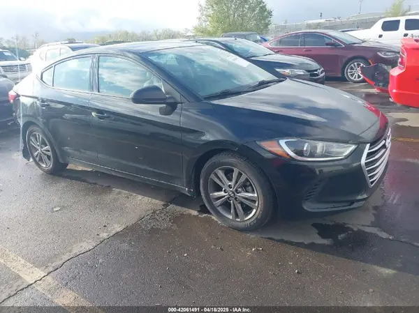 5NPD84LF9HH184841 2017 HYUNDAI ELANTRA - Image 1
