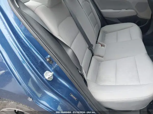5NPD84LF9HH185536 2017 HYUNDAI ELANTRA - Image 8