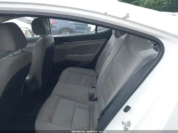 5NPD84LF9HH186556 2017 HYUNDAI ELANTRA - Image 8