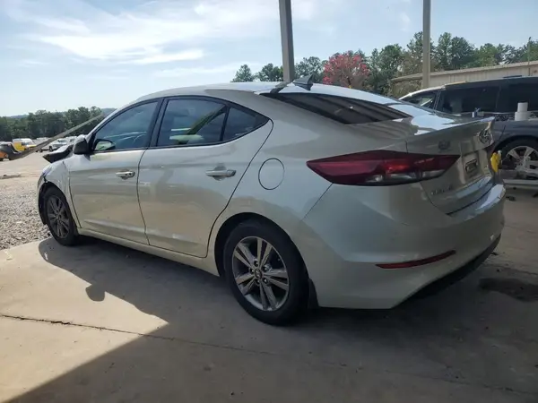 5NPD84LF9HH187951 2017 HYUNDAI ELANTRA - Image 2