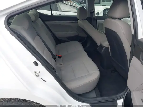 5NPD84LF9HH188307 2017 HYUNDAI ELANTRA - Image 8