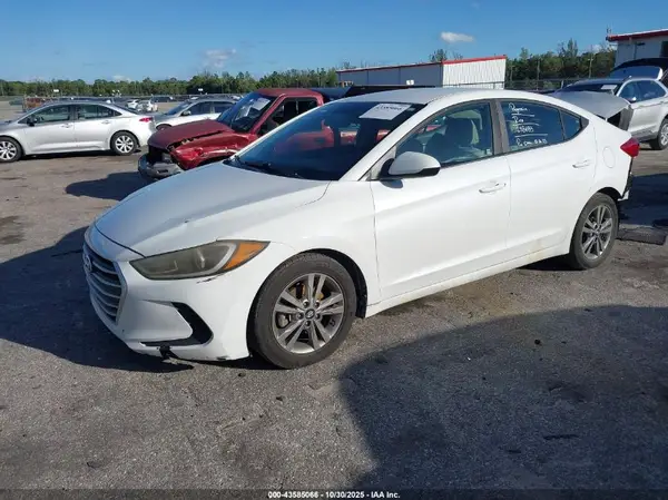 5NPD84LF9HH189974 2017 HYUNDAI ELANTRA - Image 2
