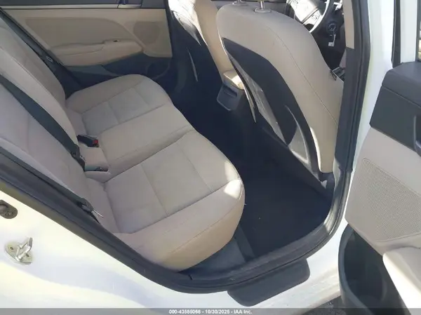 5NPD84LF9HH189974 2017 HYUNDAI ELANTRA - Image 8