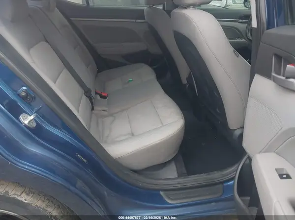 5NPD84LF9HH195600 2017 HYUNDAI ELANTRA - Image 8