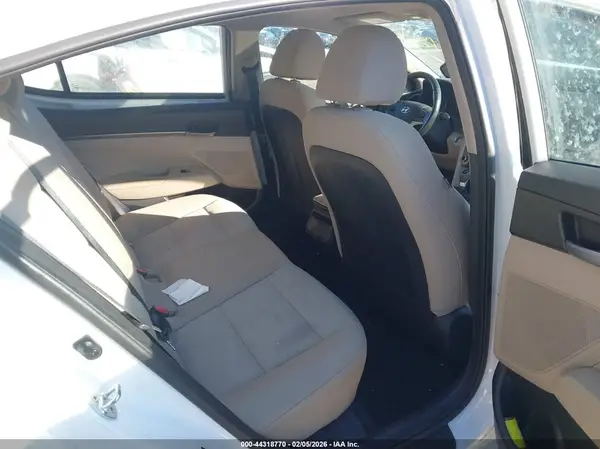 5NPD84LF9HH199016 2017 HYUNDAI ELANTRA - Image 8