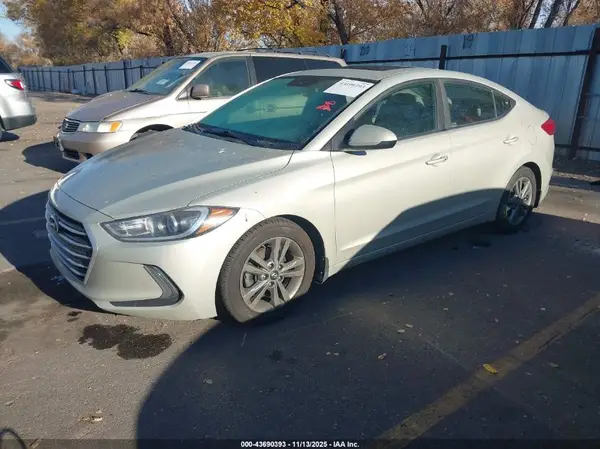 5NPD84LF9HH209303 2017 HYUNDAI ELANTRA - Image 2