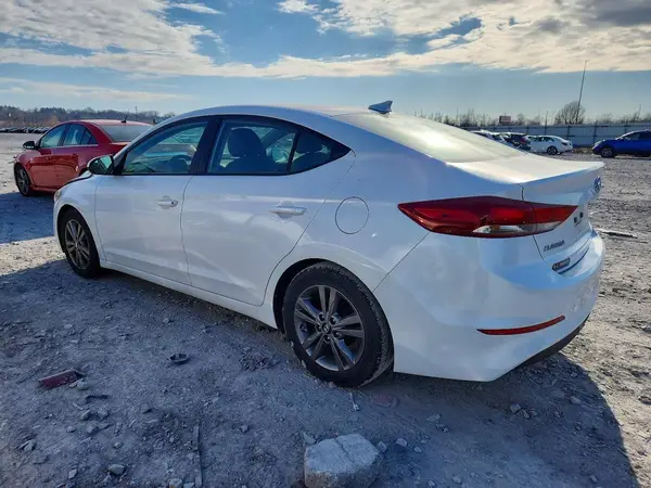 5NPD84LF9HH212749 2017 HYUNDAI ELANTRA - Image 2