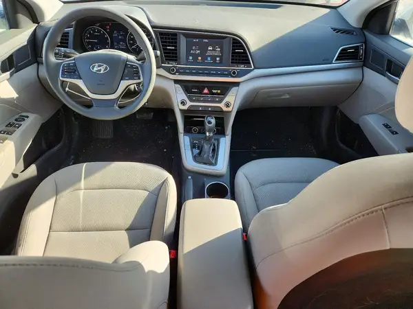 5NPD84LF9HH212749 2017 HYUNDAI ELANTRA - Image 8