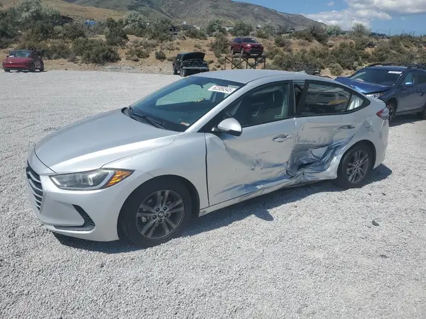 5NPD84LF9JH213096 2018 HYUNDAI ELANTRA - Image 1