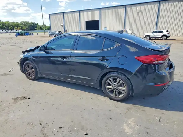 5NPD84LF9JH214250 2018 HYUNDAI ELANTRA - Image 2