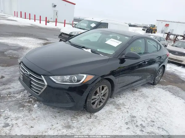 5NPD84LF9JH215933 2018 HYUNDAI ELANTRA - Image 2