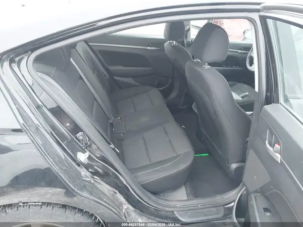 5NPD84LF9JH215933 2018 HYUNDAI ELANTRA - Image 8