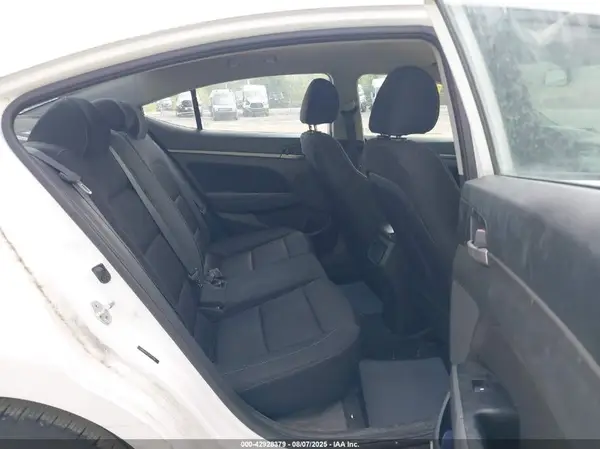 5NPD84LF9JH217830 2018 HYUNDAI ELANTRA - Image 8