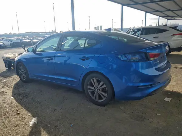 5NPD84LF9JH218296 2018 HYUNDAI ELANTRA - Image 2