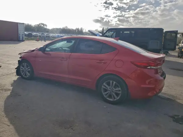 5NPD84LF9JH219352 2018 HYUNDAI ELANTRA - Image 2