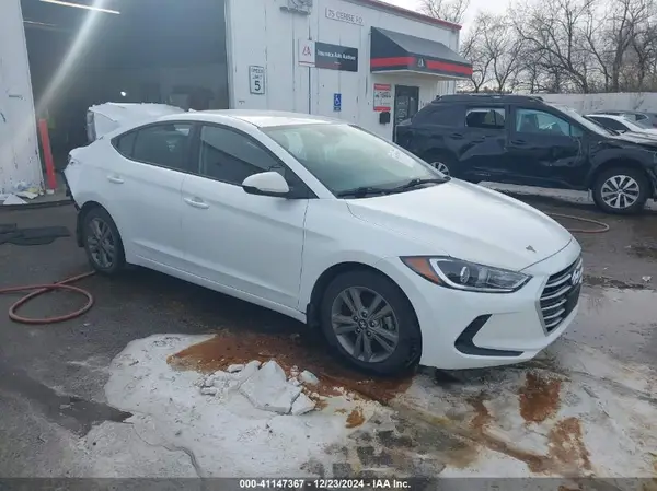 5NPD84LF9JH219450 2018 HYUNDAI ELANTRA - Image 1